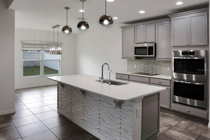 Image No.14-4 Bed Property for sale