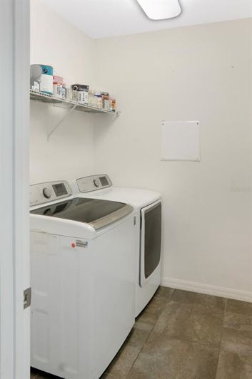 Image No.21-4 Bed Property for sale