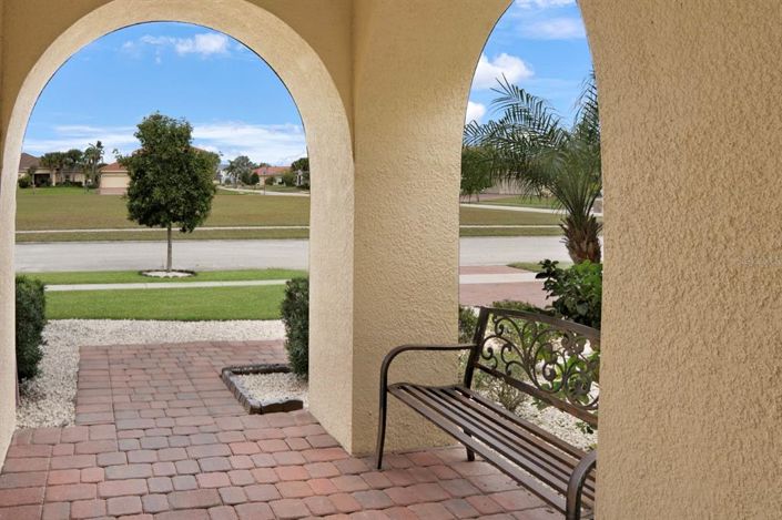 Image No.5-4 Bed Property for sale