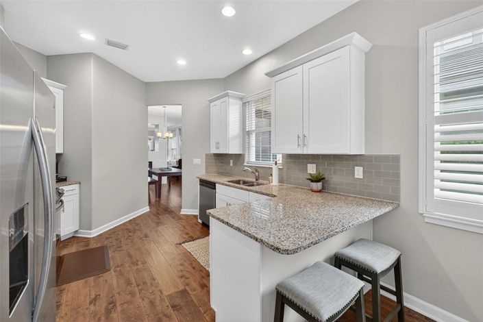 Image No.27-3 Bed Property for sale