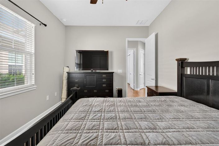 Image No.52-3 Bed Property for sale