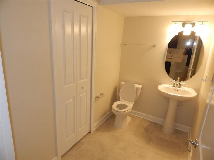 Image No.8-3 Bed Townhouse for sale