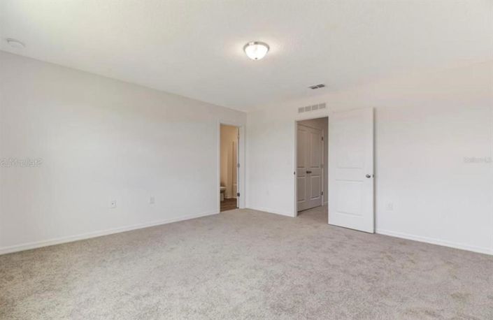 Image No.14-3 Bed Townhouse for sale