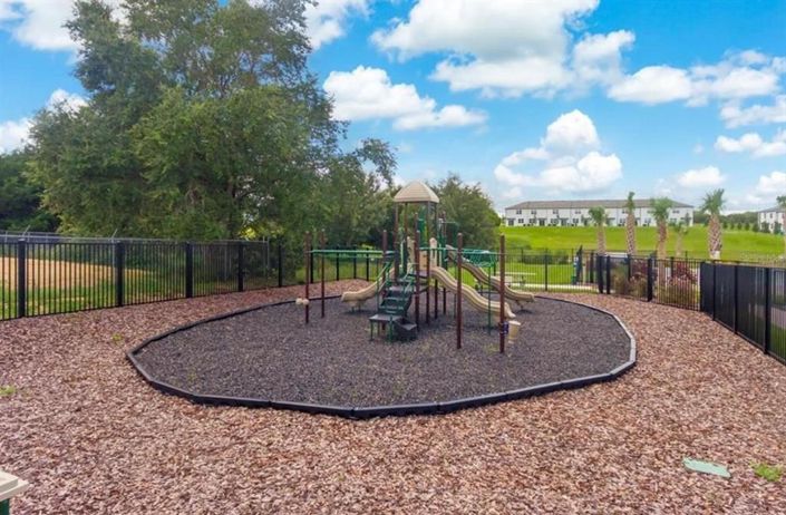 Image No.30-3 Bed Townhouse for sale