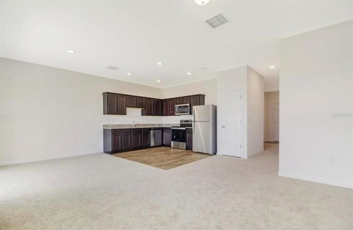 Image No.6-3 Bed Townhouse for sale