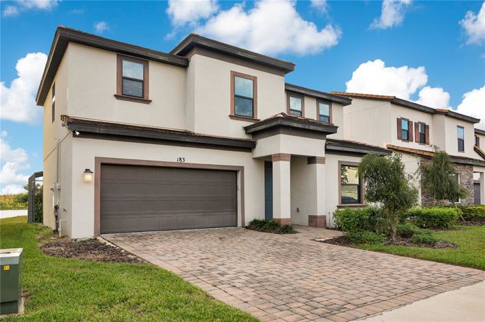 Image No.2-4 Bed Property for sale