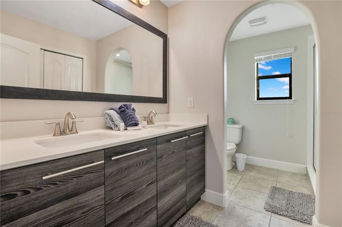 Image No.21-4 Bed Property for sale