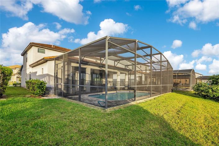 Image No.28-4 Bed Property for sale