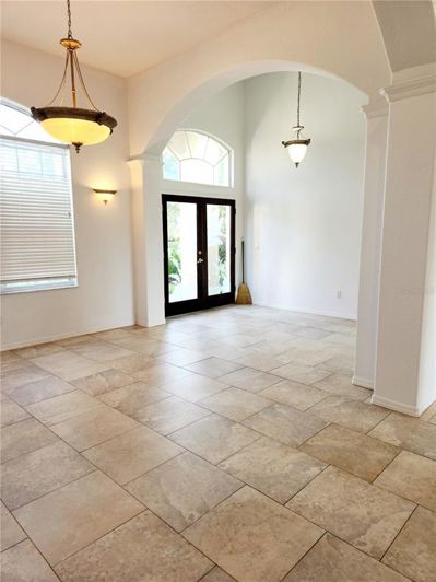 Image No.19-4 Bed Property for sale