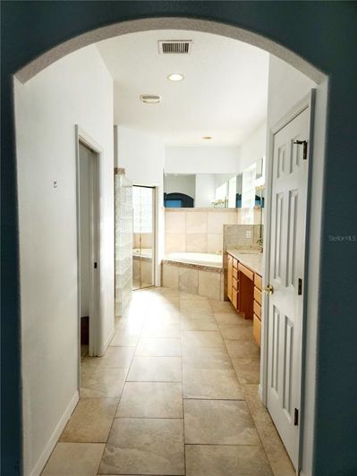 Image No.36-4 Bed Property for sale