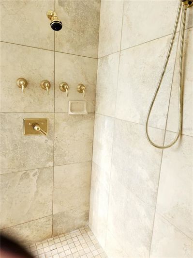 Image No.40-4 Bed Property for sale