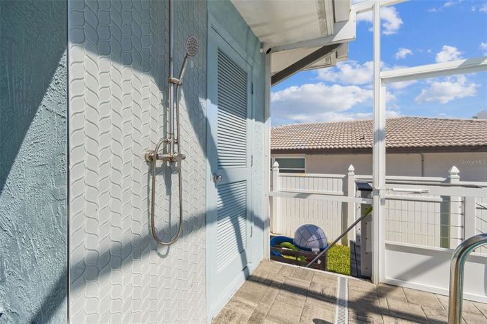 Image No.20-3 Bed Property for sale