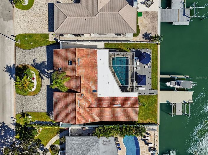 Image No.28-3 Bed Property for sale