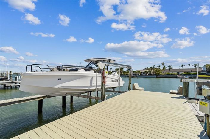 Image No.37-3 Bed Property for sale