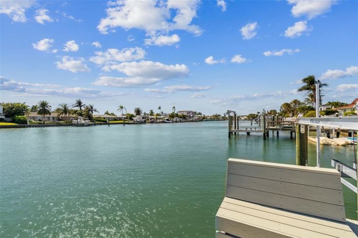 Image No.42-3 Bed Property for sale