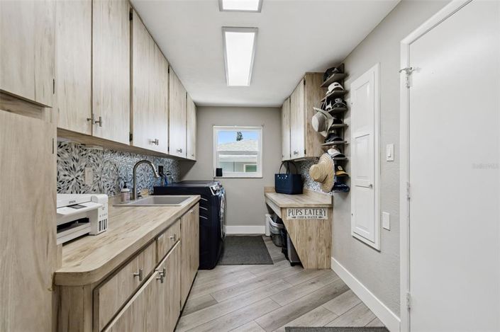 Image No.58-3 Bed Property for sale