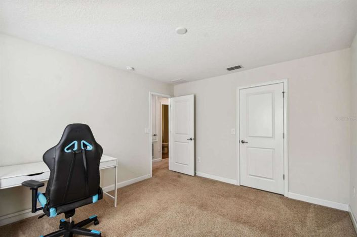 Image No.24-3 Bed Property for sale