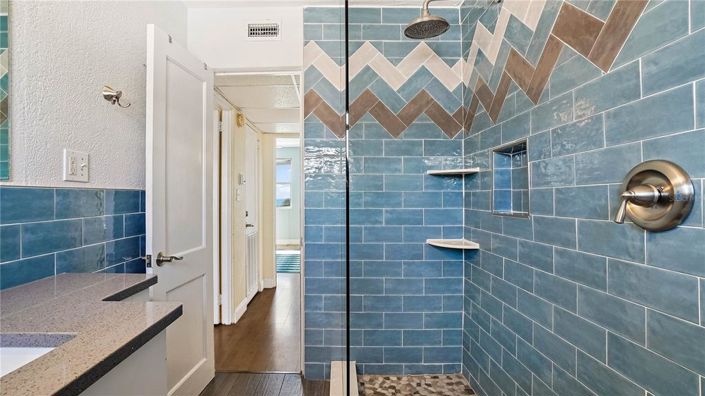 Image No.12-2 Bed Property for sale