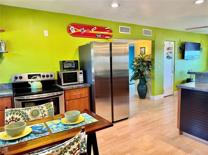 Image No.8-2 Bed Property for sale