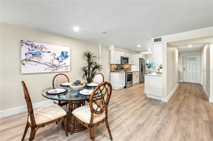 Image No.13-2 Bed Property for sale