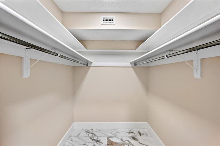 Image No.34-2 Bed Property for sale