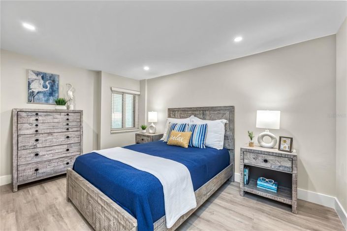 Image No.40-2 Bed Property for sale