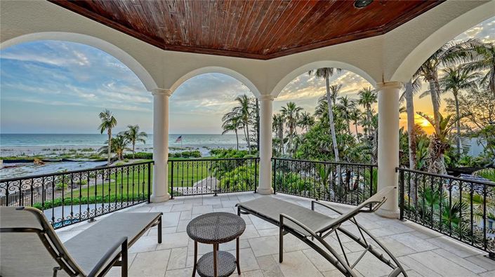 Image No.22-5 Bed Property for sale