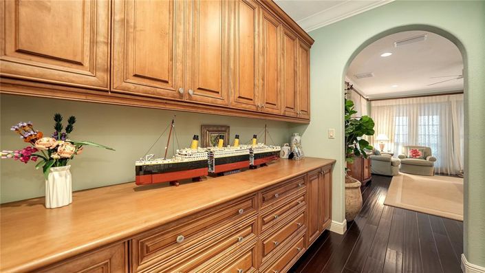 Image No.32-5 Bed Property for sale