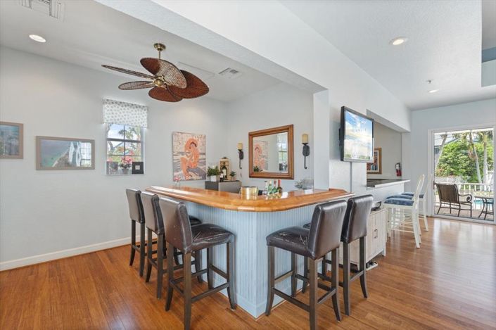 Image No.39-3 Bed Property for sale