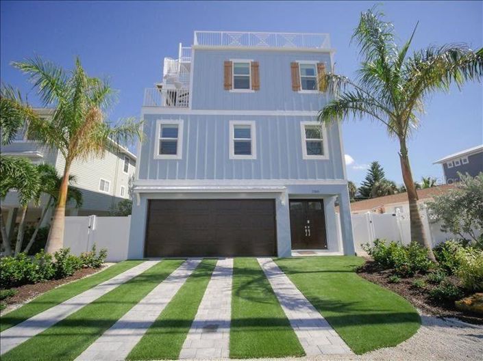 Image No.1-7 Bed Property for sale