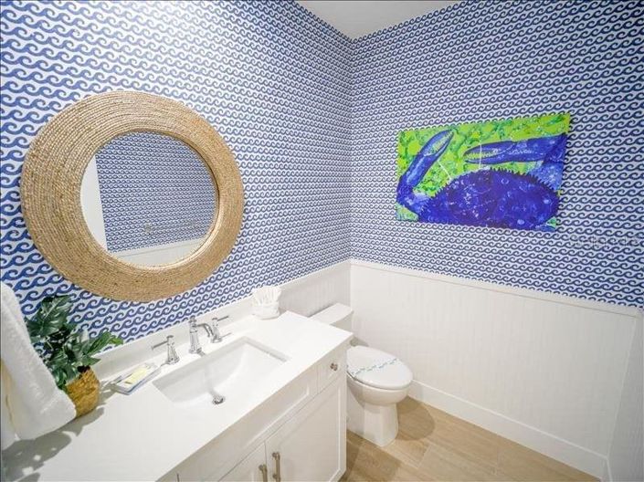 Image No.16-7 Bed Property for sale