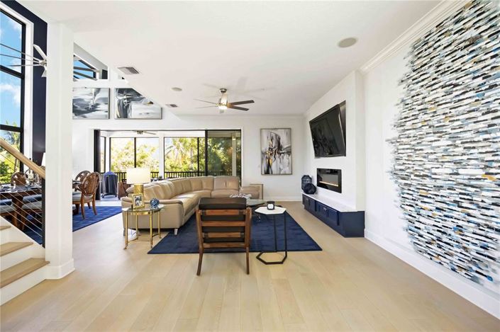 Image No.11-4 Bed Property for sale