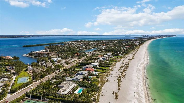 Image No.53-4 Bed Property for sale