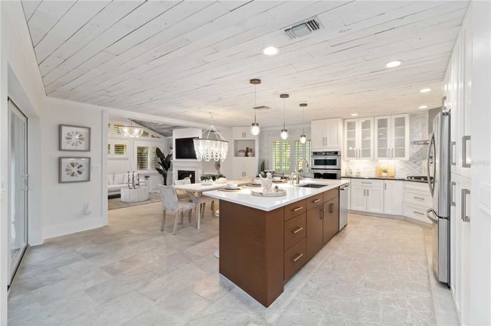 Image No.15-3 Bed Property for sale