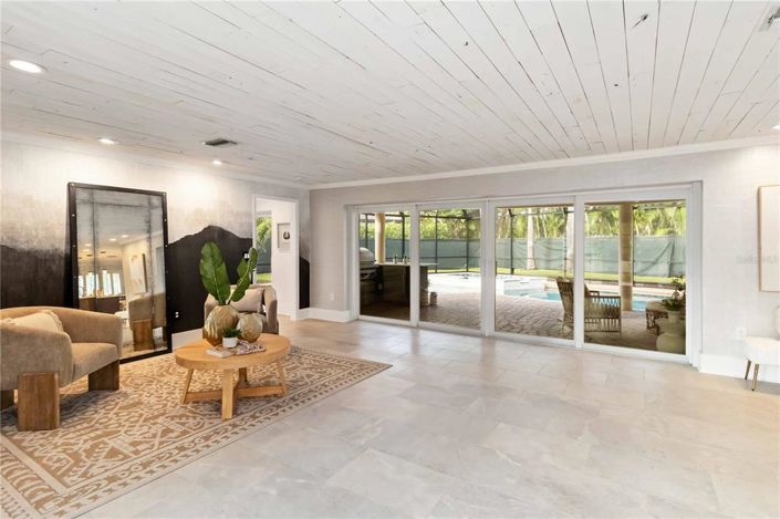 Image No.20-3 Bed Property for sale