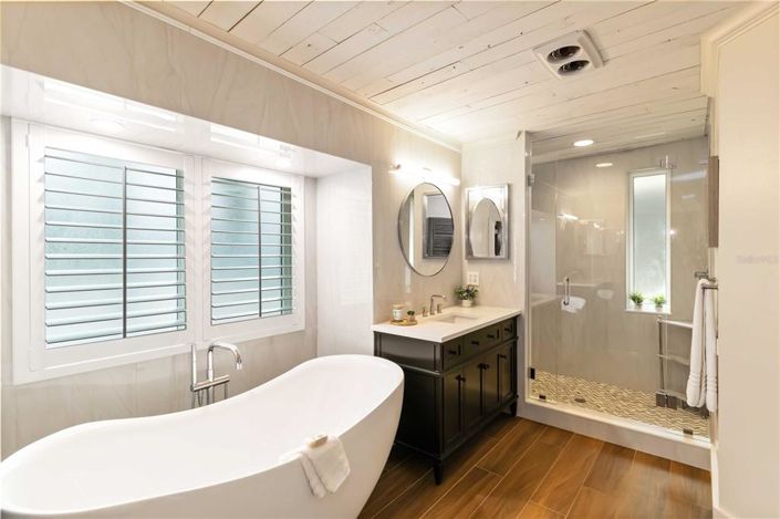 Image No.41-3 Bed Property for sale