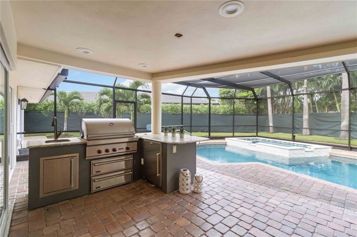 Image No.45-3 Bed Property for sale