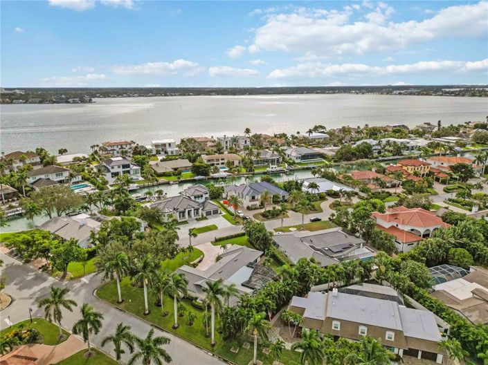 Image No.56-3 Bed Property for sale