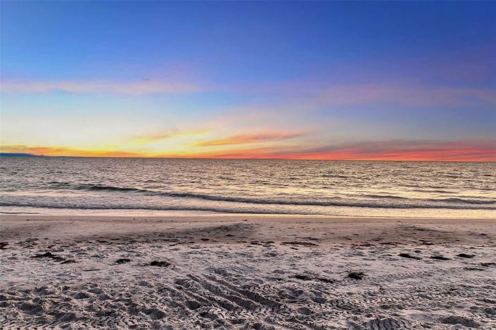 Image No.18-3 Bed Property for sale