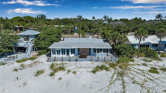 Image No.8-3 Bed Property for sale