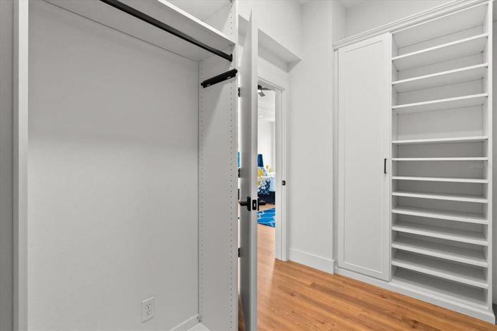 Image No.32-4 Bed Property for sale