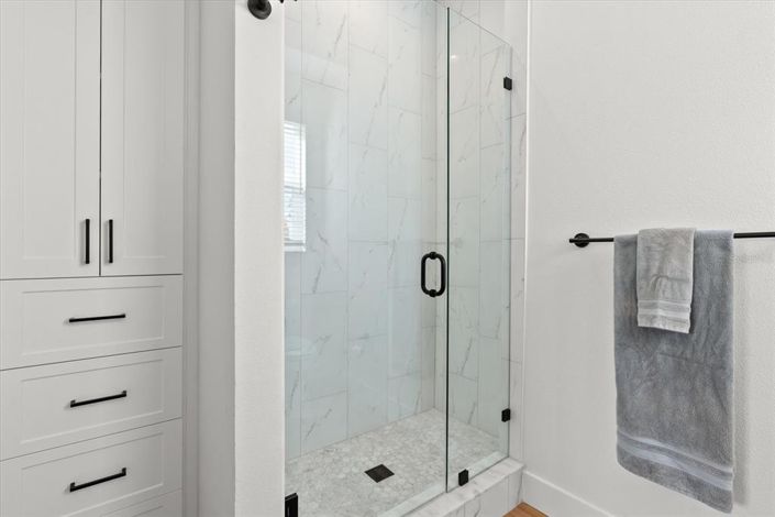 Image No.40-4 Bed Property for sale