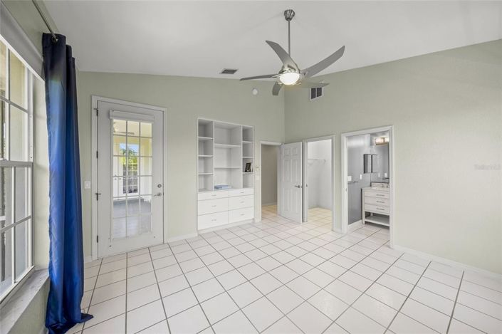 Image No.32-3 Bed Property for sale