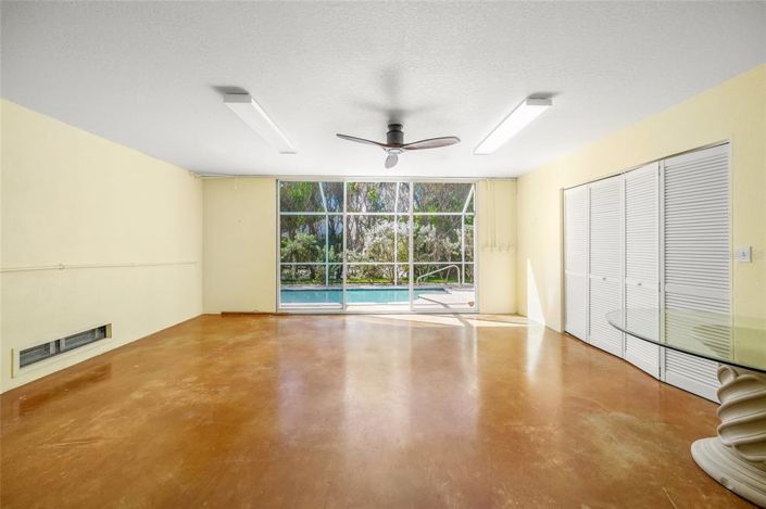 Image No.42-3 Bed Property for sale