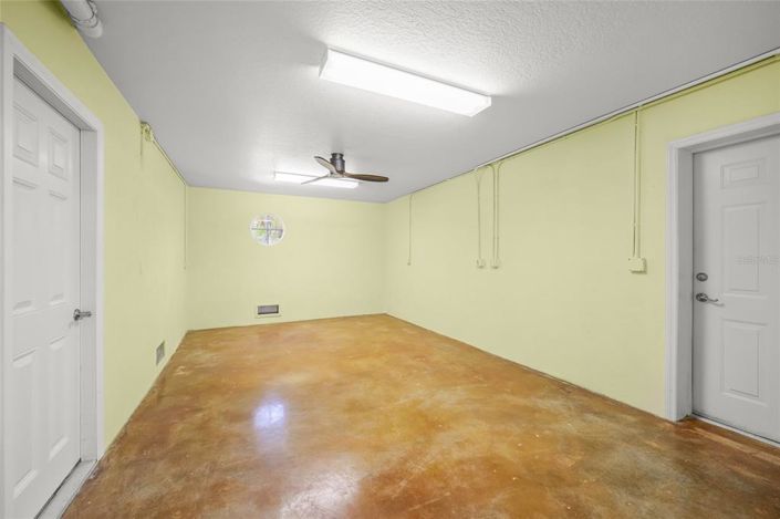 Image No.43-3 Bed Property for sale