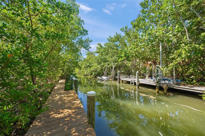 Image No.53-3 Bed Property for sale