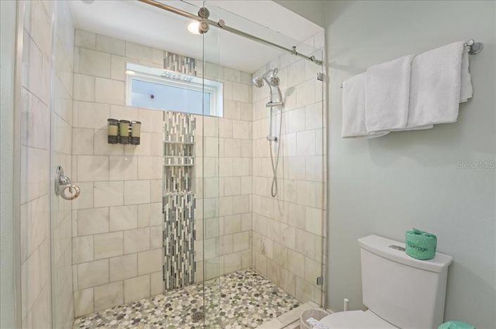 Image No.15-3 Bed Property for sale