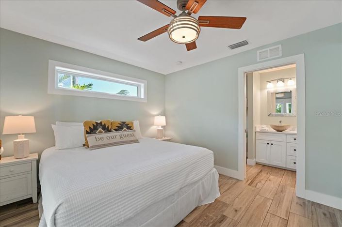 Image No.16-3 Bed Property for sale