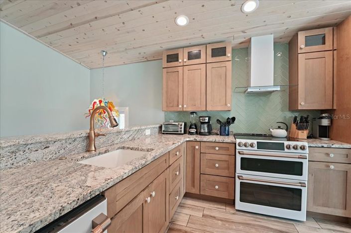 Image No.21-3 Bed Property for sale