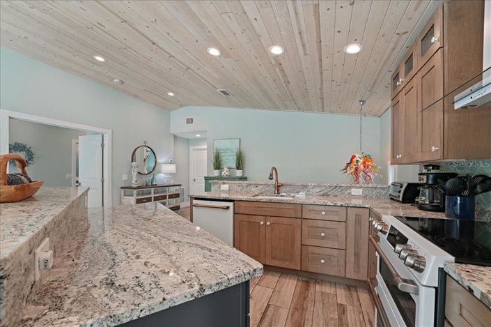 Image No.23-3 Bed Property for sale